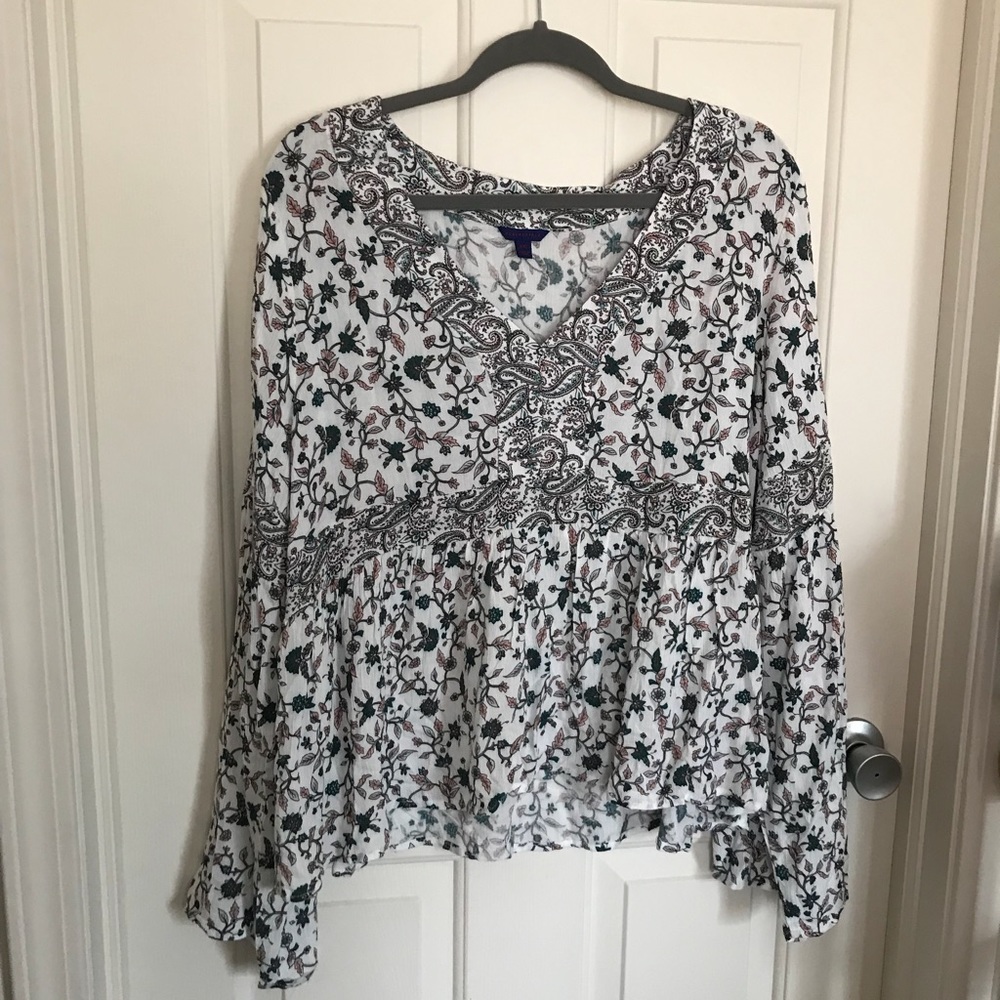*MOVING SALE* White Floral Boho Top